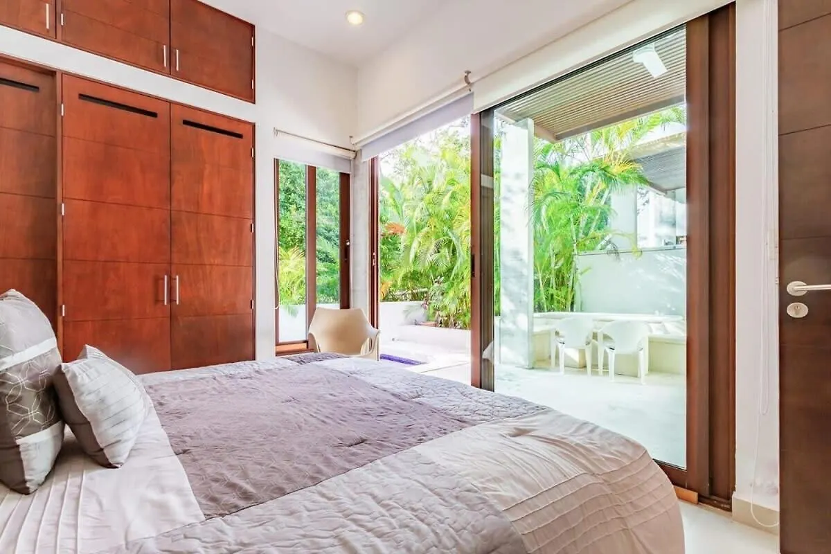 הוילה אקומל Private Terrace With Plunge Pool L Sat Tv L Beach Access 0*,  מקסיקו