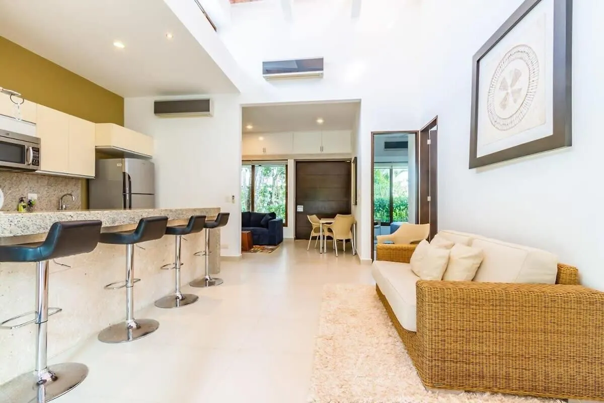 הוילה אקומל Private Terrace With Plunge Pool L Sat Tv L Beach Access בית נופש
