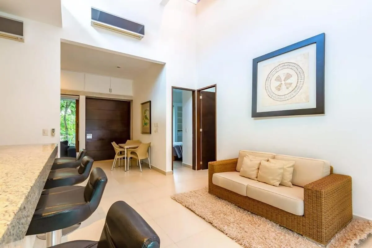 בית נופש הוילה אקומל Private Terrace With Plunge Pool L Sat Tv L Beach Access מקסיקו