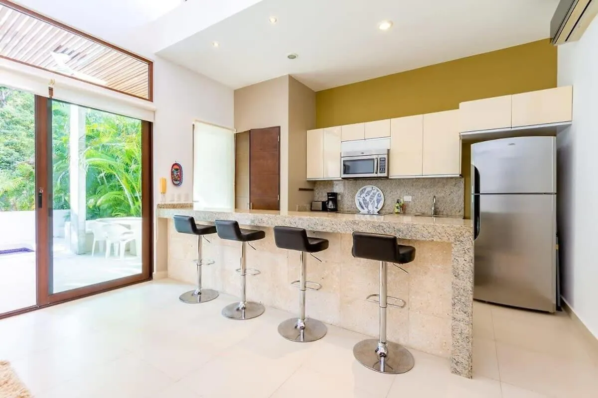 הוילה אקומל Private Terrace With Plunge Pool L Sat Tv L Beach Access בית נופש