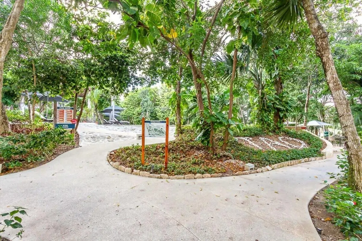הוילה אקומל Private Terrace With Plunge Pool L Sat Tv L Beach Access מקסיקו